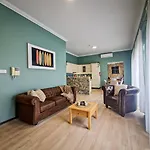 Bright 2-bedroom Seaview - 森格莱阿