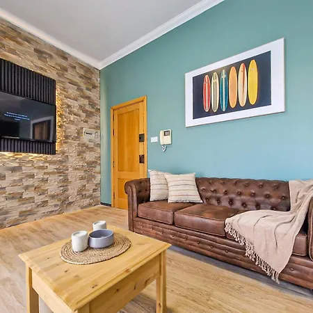 Bright 2-bedroom Seaview - Apartment