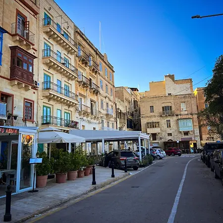 Apartment Bright 2-bedroom Seaview - Senglea