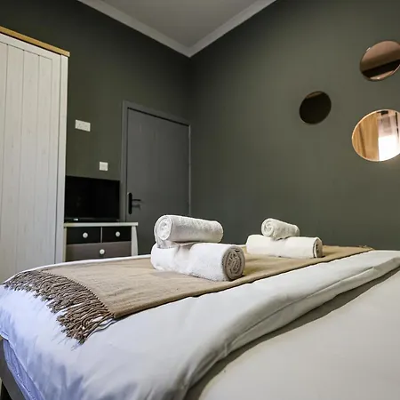 Bright 2-bedroom Seaview - Daire *